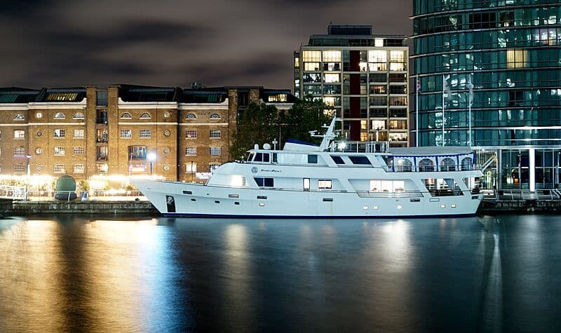 Motor Yacht Absolute Pleasure