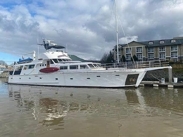 Motor Yacht Alaskan Song