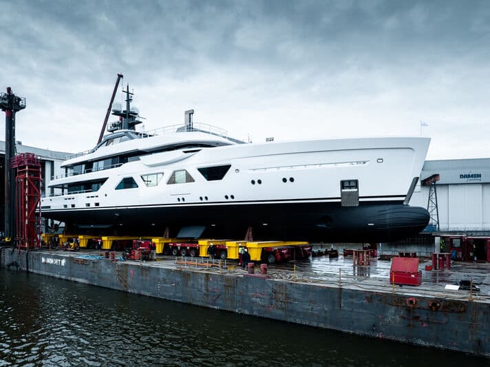 Motor Yacht Amels 6007