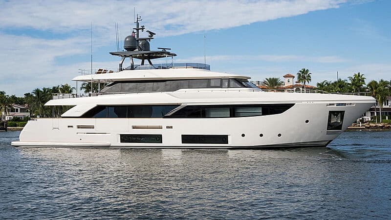 Motor Yacht Amity