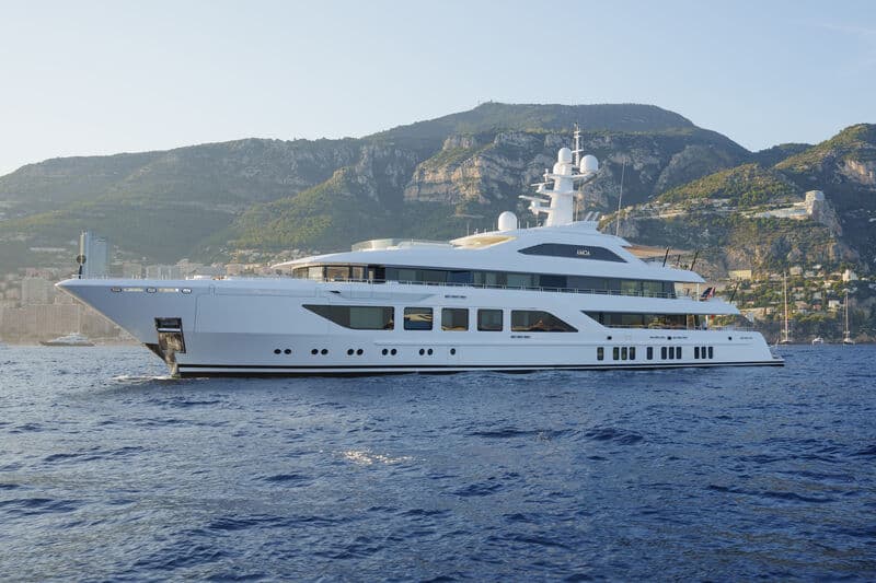 Motor Yacht Amoa