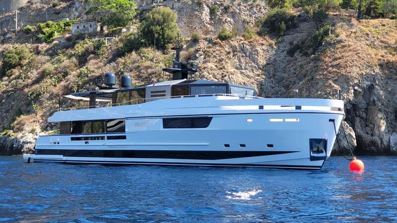 Motor Yacht Angel III