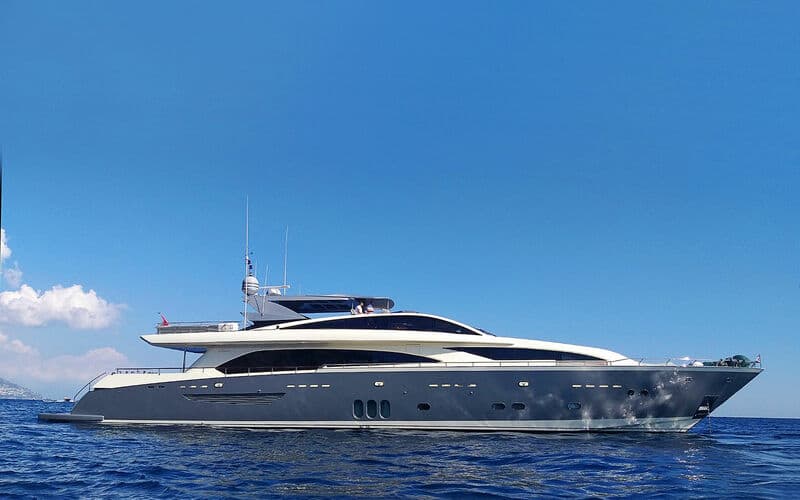 Motor Yacht Apmonia
