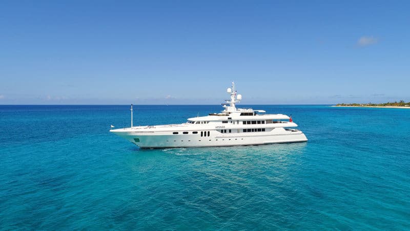 Motor Yacht Apogee