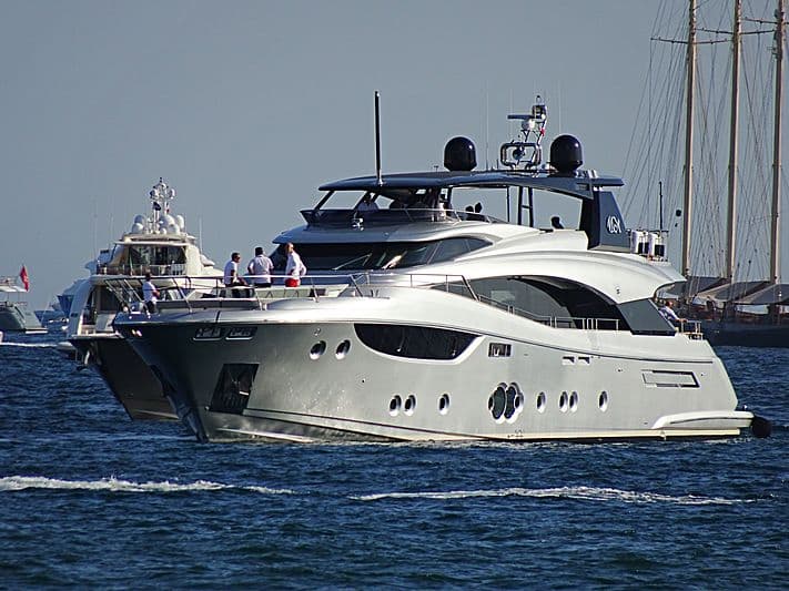 Motor Yacht Aqua