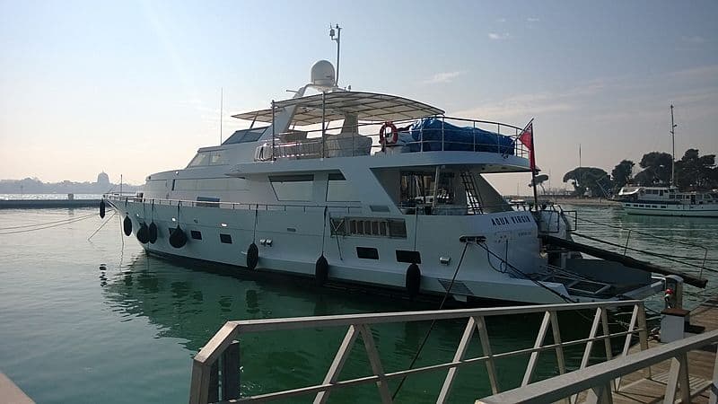 Motor Yacht Aqua Virgin