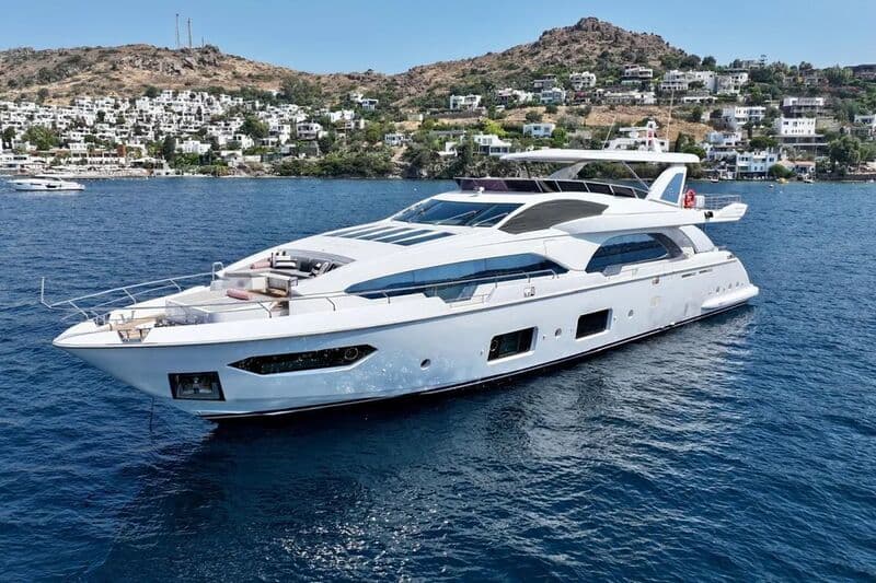 Motor Yacht Aresya
