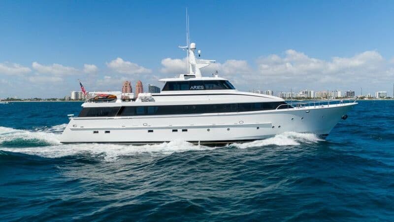 Motor Yacht Aries
