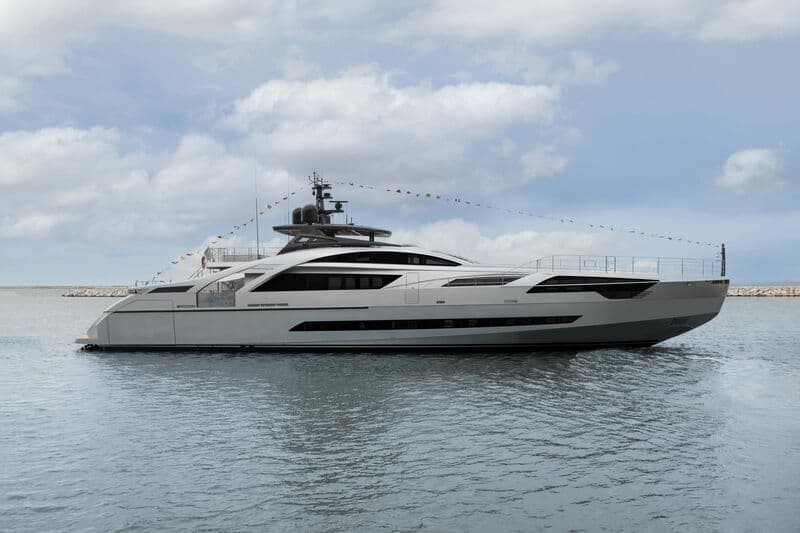Motor Yacht Arina