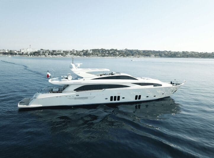 Motor Yacht Ascension