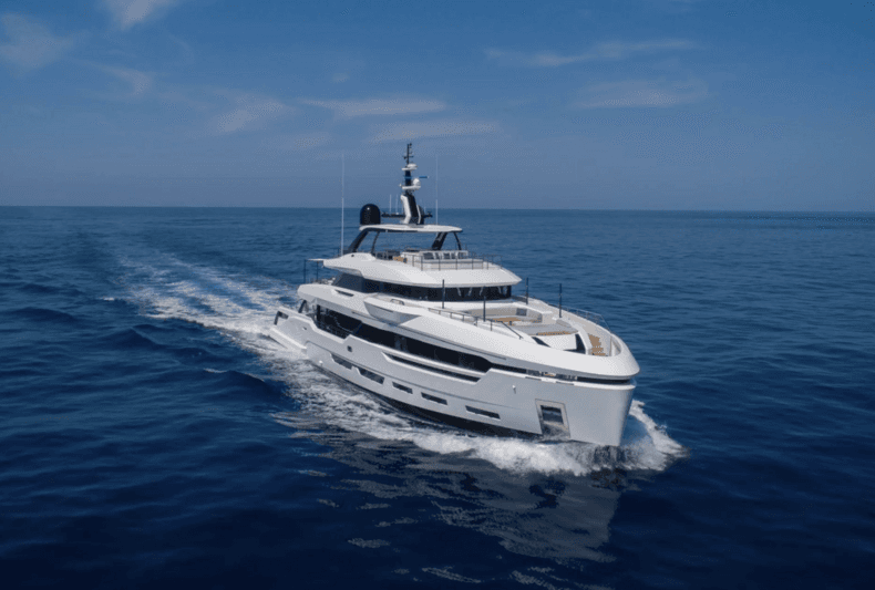 Motor Yacht Attitude