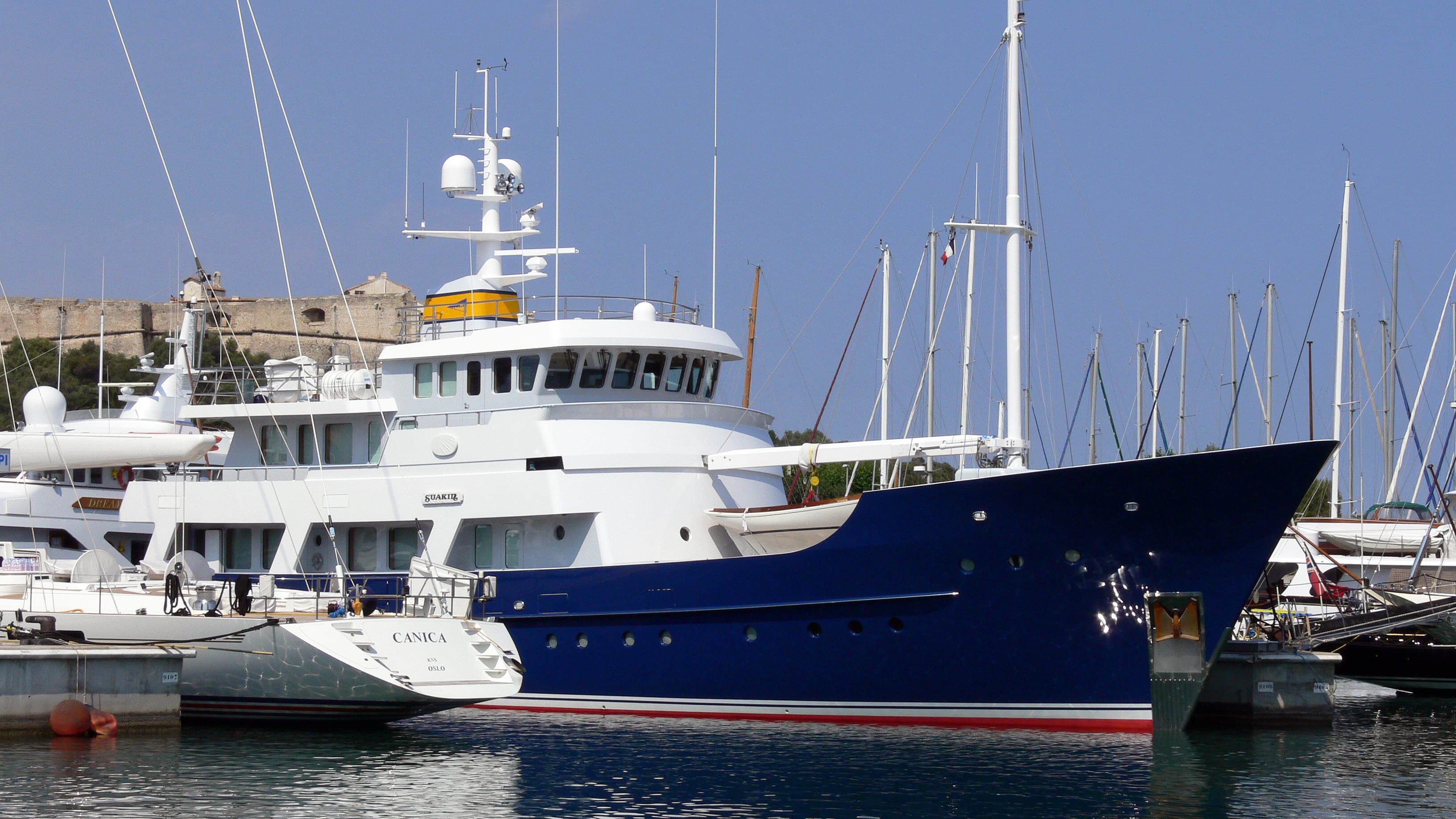 Motor Yacht Aumichakiad