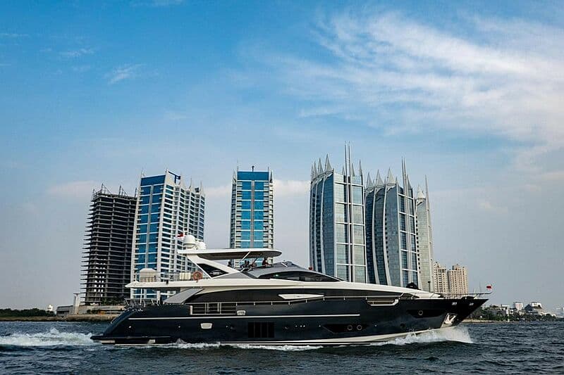 Motor Yacht Azimut 95 RPH 22