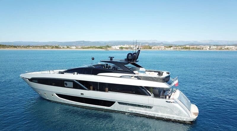 Motor Yacht Basilic
