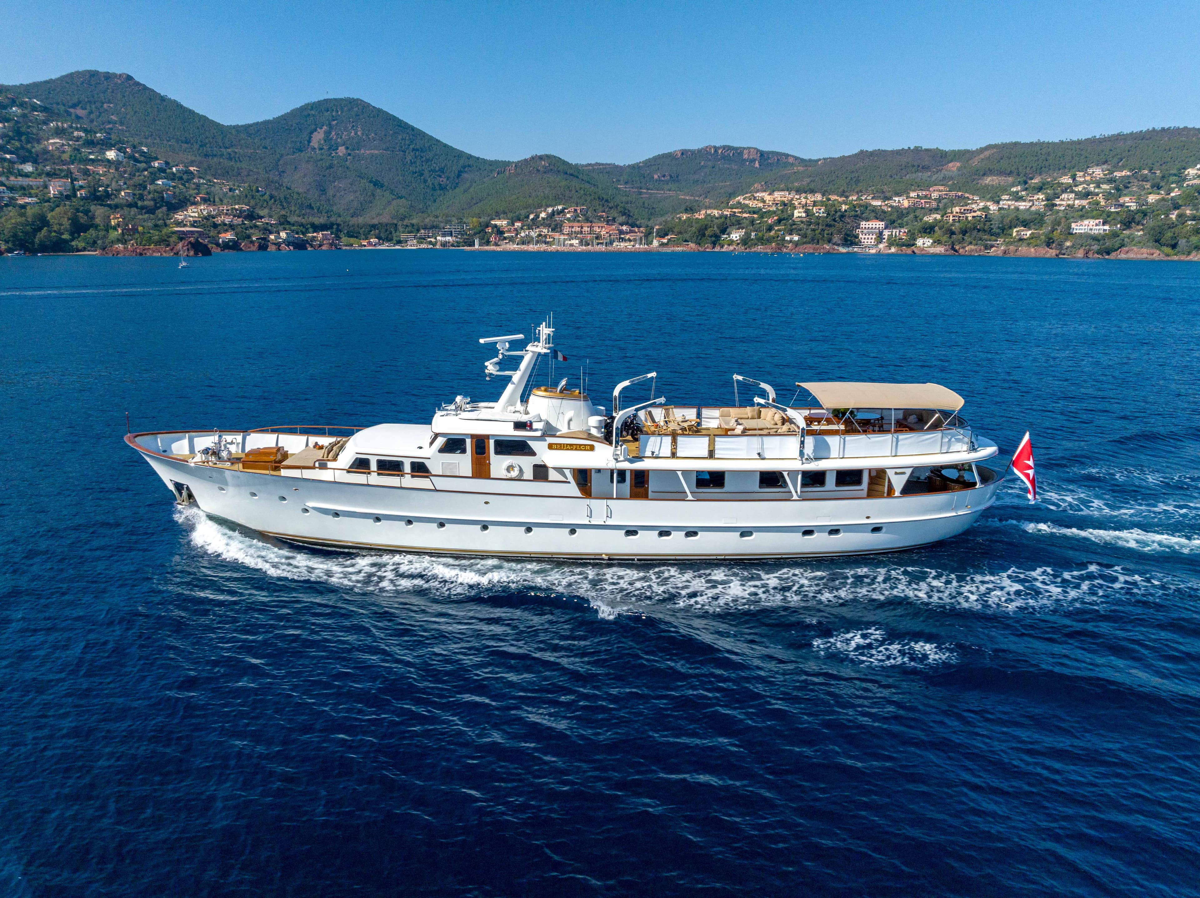 Motor Yacht Beija Flor