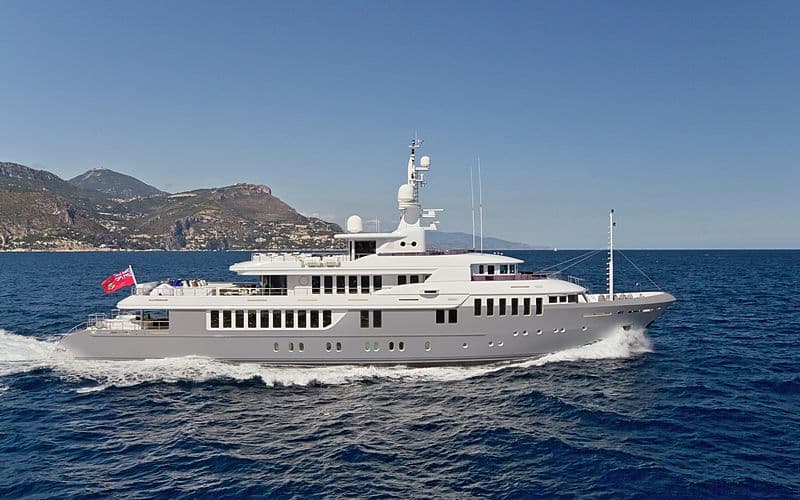 Motor Yacht Bella 2