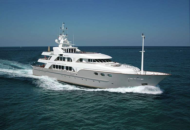 Motor Yacht Bella