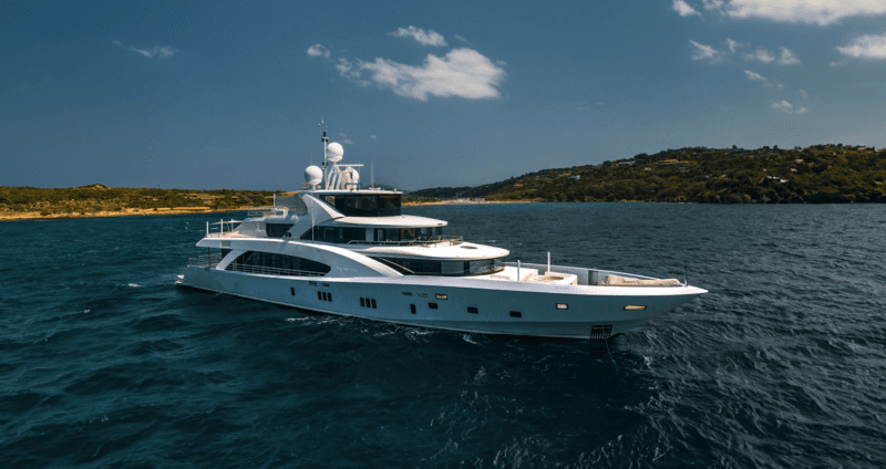 Motor Yacht Belongers