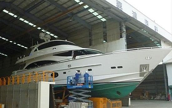 Motor Yacht Black Legion