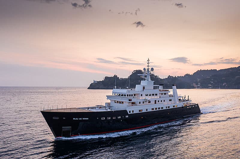 Motor Yacht Bleu de Nimes