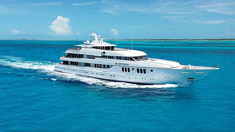 Motor Yacht Blue Moon
