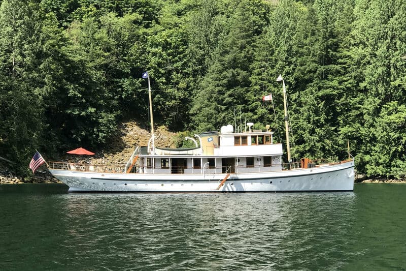 Motor Yacht Blue Peter