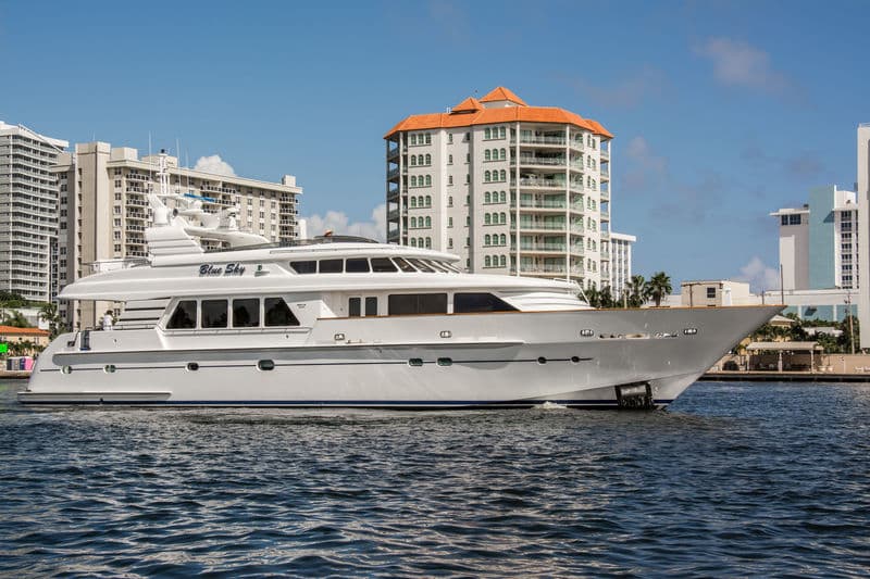 Motor Yacht Blue Sky