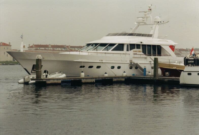 Motor Yacht Bluesette