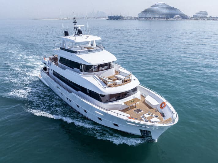 Motor Yacht Bluestone 1