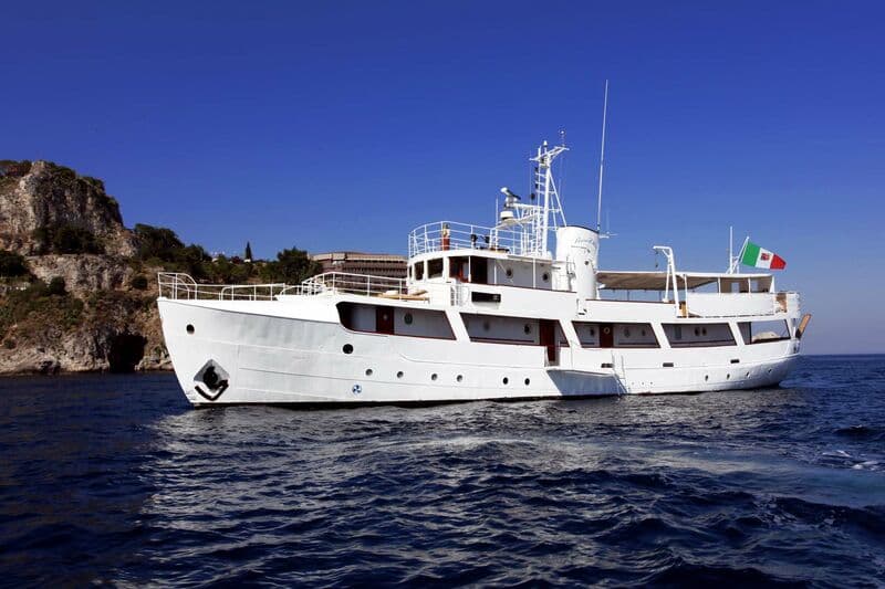 Motor Yacht Buena Chica