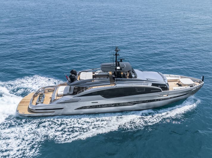 Motor Yacht Caffeine