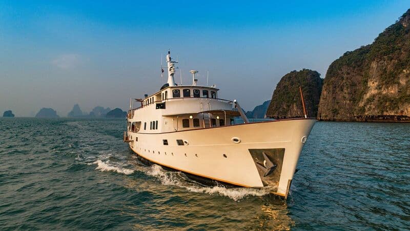 Motor Yacht Camara C