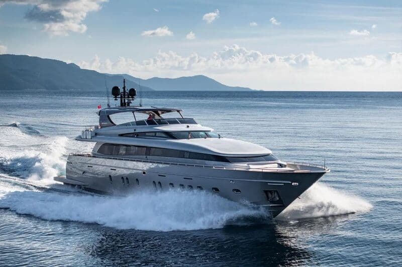 Motor Yacht Canali