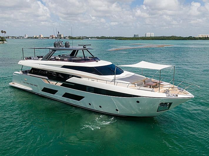 Motor Yacht Century Star