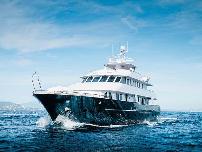 Motor Yacht Charisma
