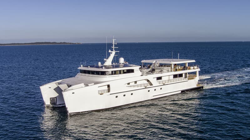 Motor Yacht Charley 2