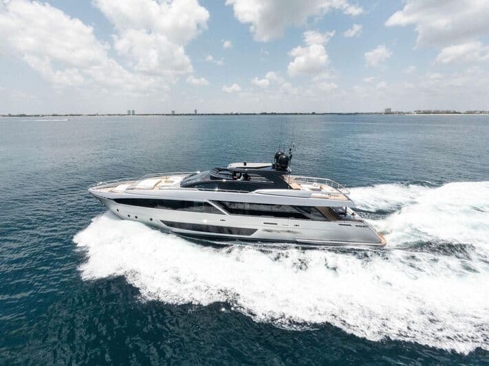 Motor Yacht Chop Chop