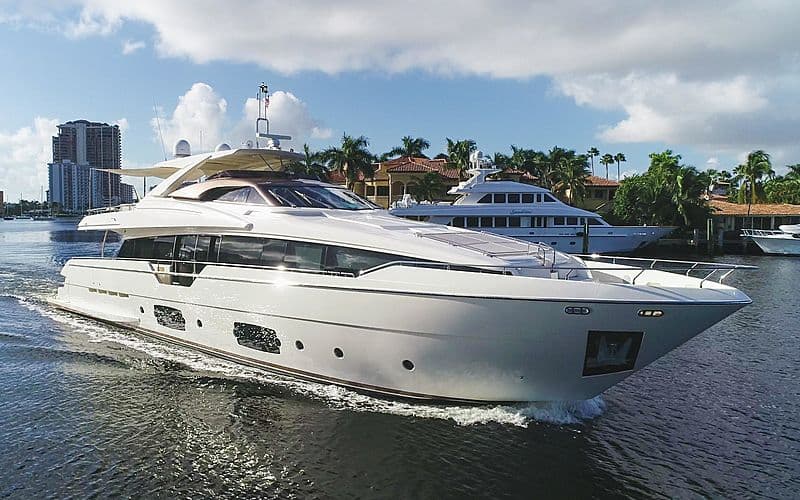 Motor Yacht Club M II