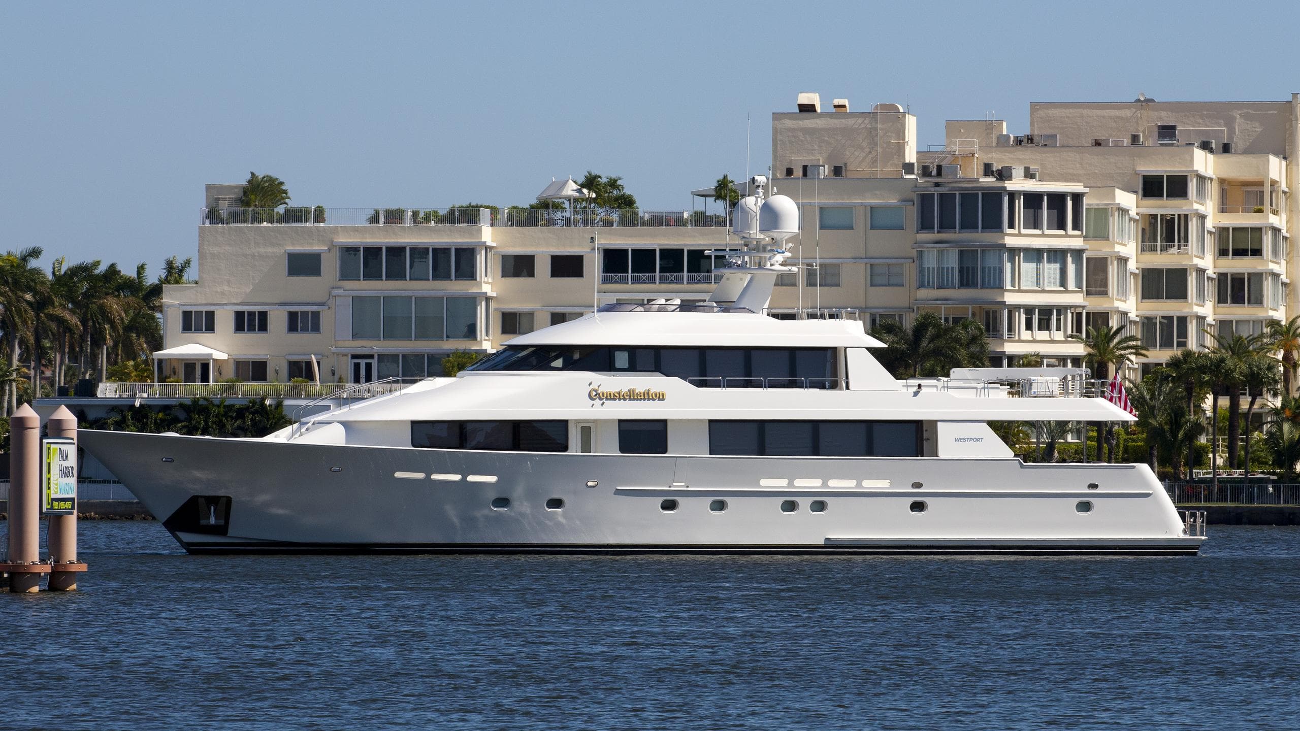 Motor Yacht Constellation