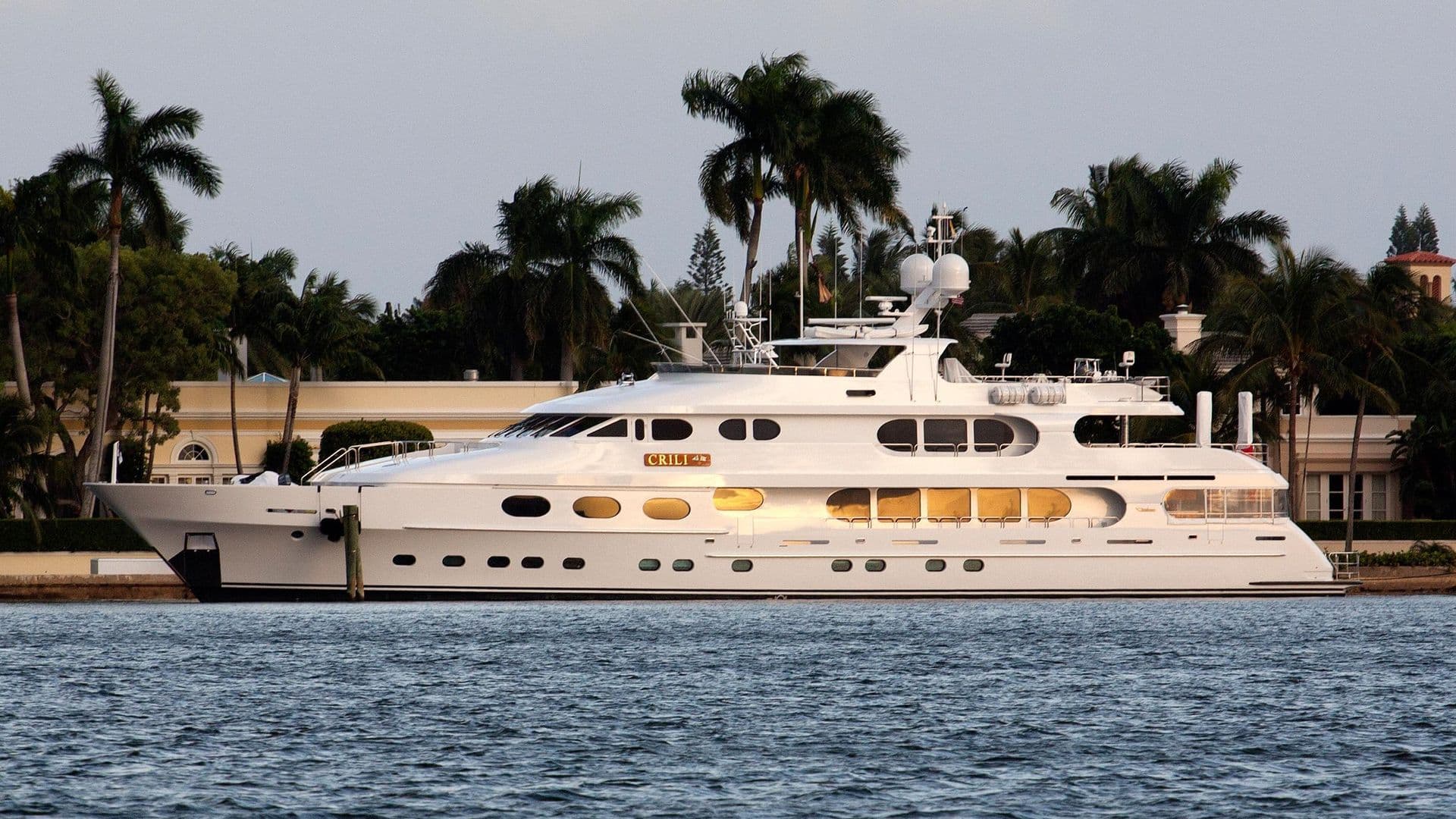 Motor Yacht Crili