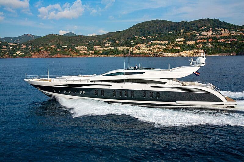 Motor Yacht D'One