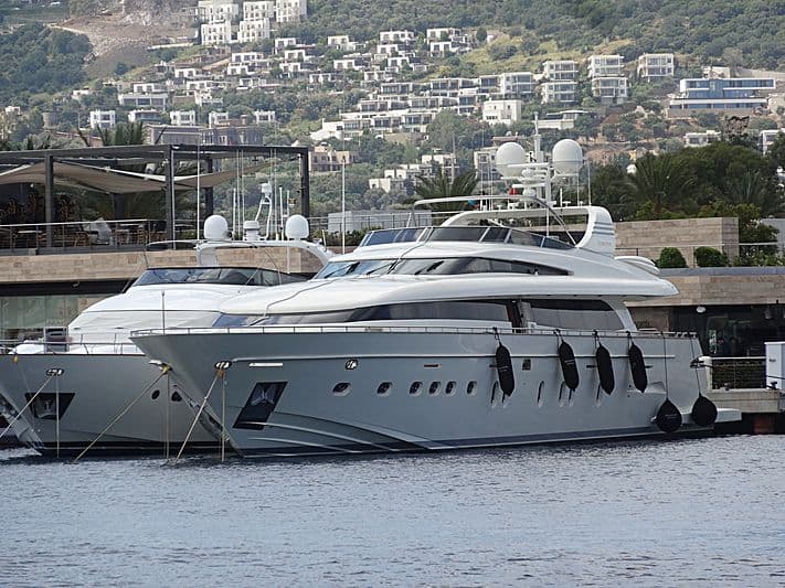 Motor Yacht Désirée Bleue