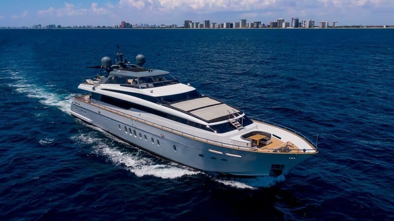 Motor Yacht Daddy
