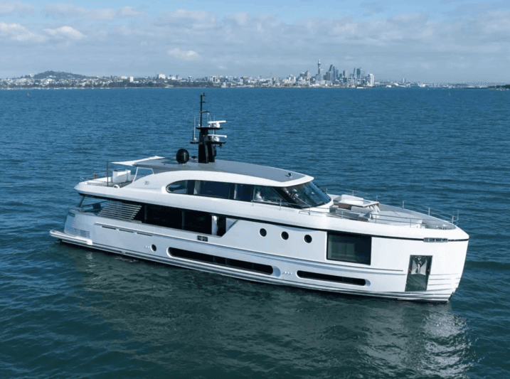 Motor Yacht DB