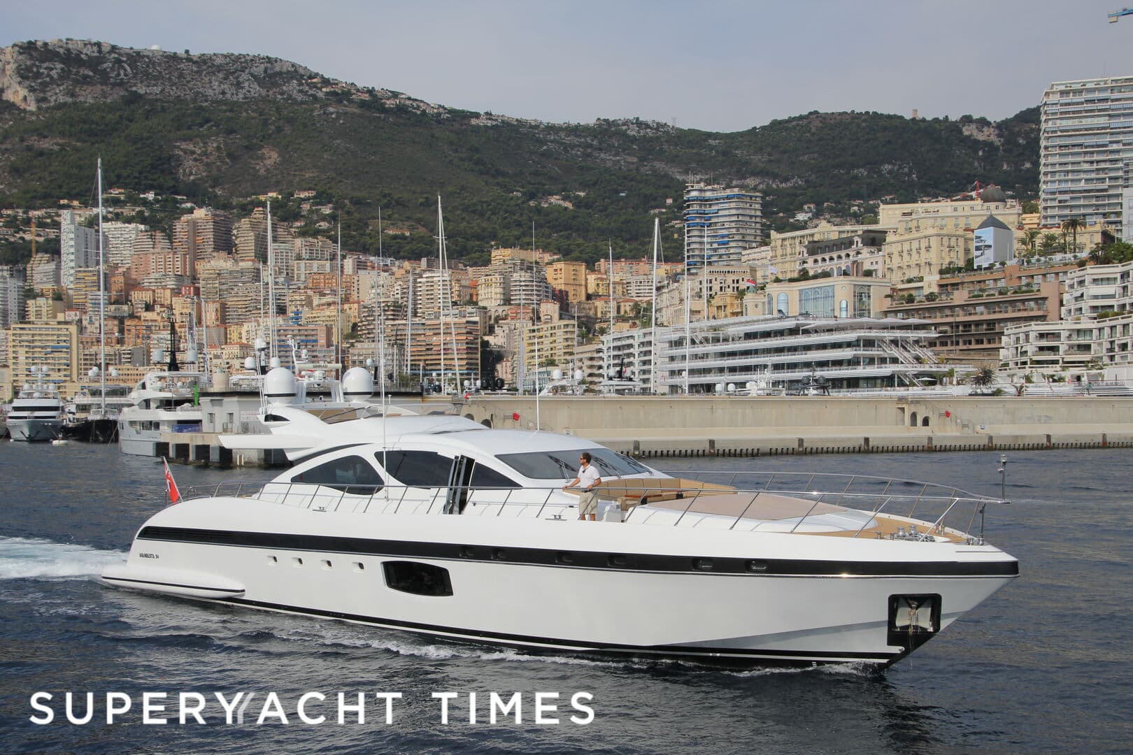 Motor Yacht Des Amis C