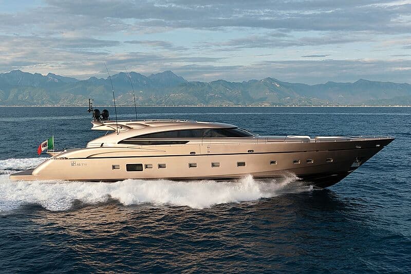 Motor Yacht Diamond