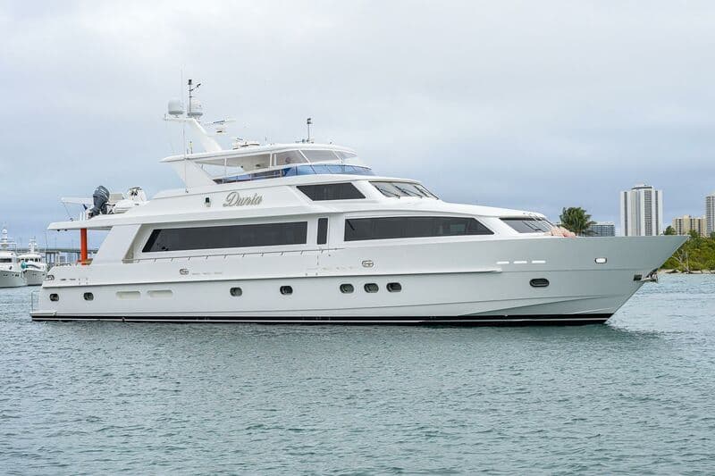 Motor Yacht Dunia