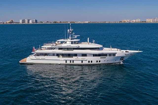 Motor Yacht E.Motion+