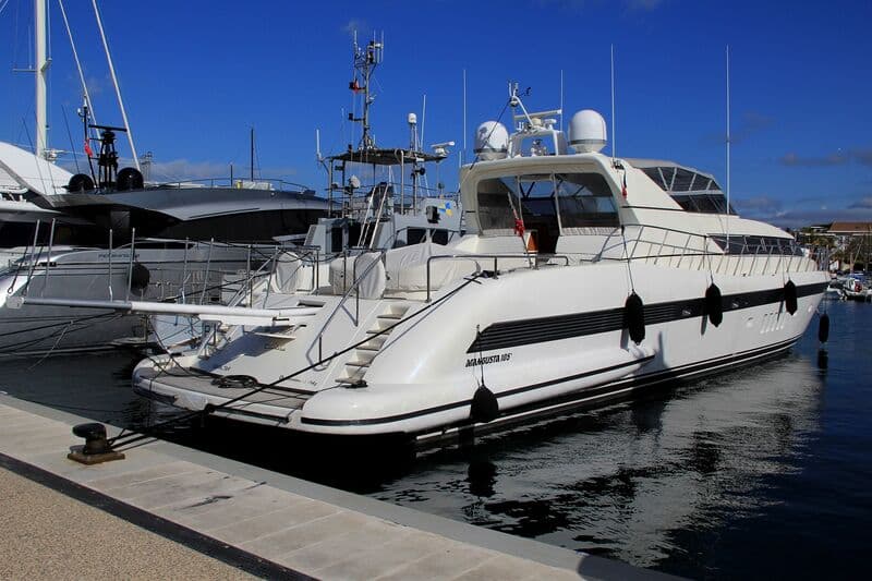 Motor Yacht Ellicha