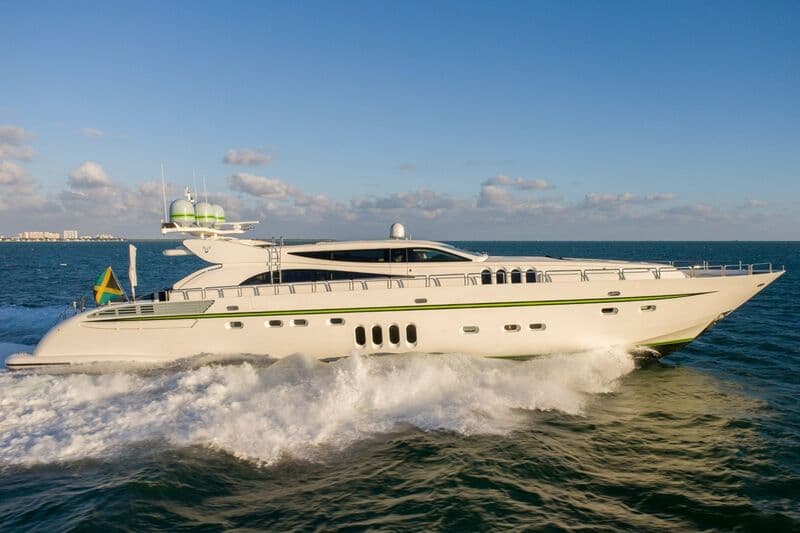 Motor Yacht Encore